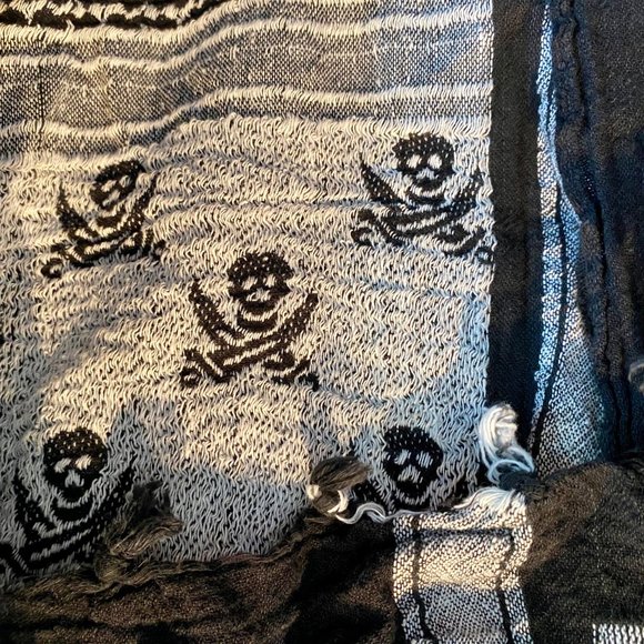 Lot of 5 Scarves - Picture 8 of 9